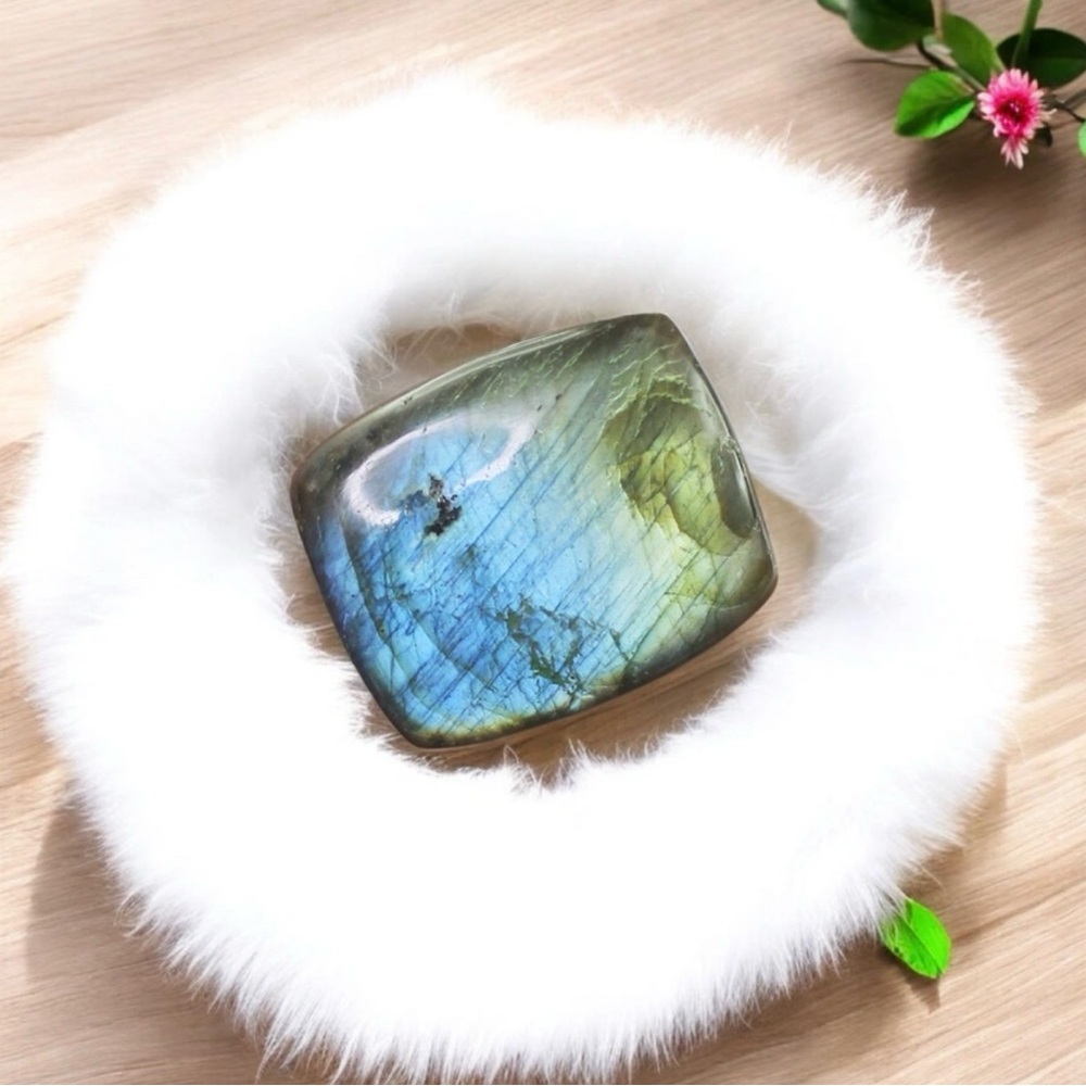 Rare & Unique Color Sheen Natural Labradorite Gemstone Cabochon 75.00 Carats